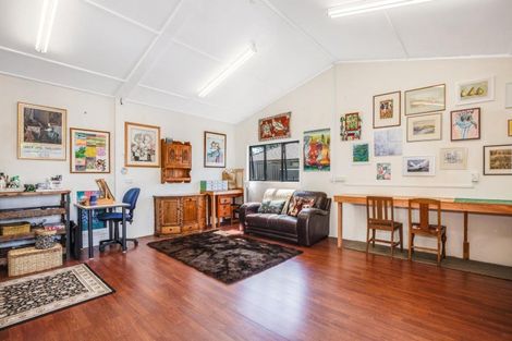 Photo of property in 2 Martin Street, Waikanae, 5036