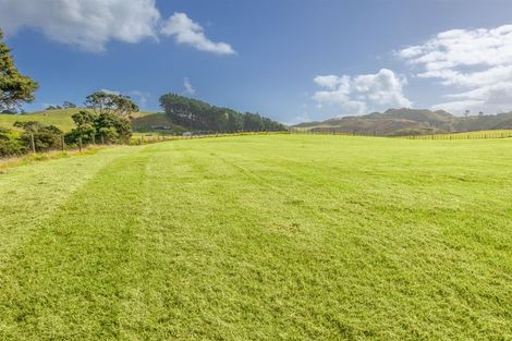 Photo of property in 13 Slater Road, South Head, 0874