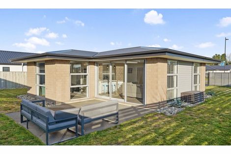 Photo of property in 1 Fry Place, Rolleston, 7614