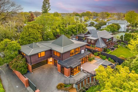 Photo of property in 143 Straven Road, Fendalton, Christchurch, 8014
