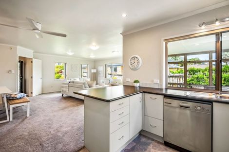 Photo of property in 11 Conifer Grove, Te Kamo, Whangarei, 0112