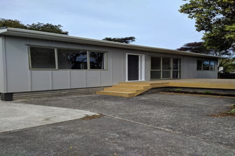 Photo of property in 2/112 Nile Road, Milford, Auckland, 0620