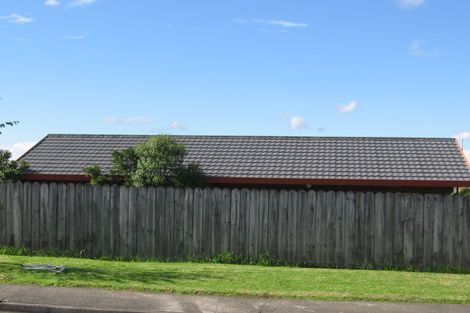 Photo of property in 213 Glengarry Road, Glen Eden, Auckland, 0602