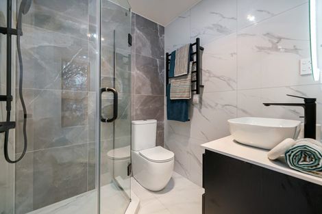 Photo of property in 21f Laura Street, Kelston, Auckland, 0602