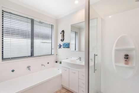 Photo of property in 10 Parkside Drive, Huntington, Hamilton, 3210