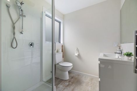 Photo of property in 27 Bale Road, Jacks Point, 9371