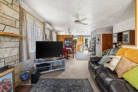 Photo of property in 5 Whitby Crescent, Flaxmere, Hastings, 4120