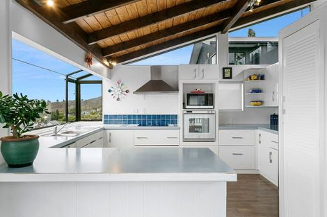 Photo of property in 80 Wakeman Road, Acacia Bay, Taupo, 3330