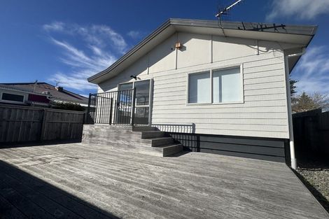 Photo of property in 1/548 Hastings Street, Napier South, Napier, 4110
