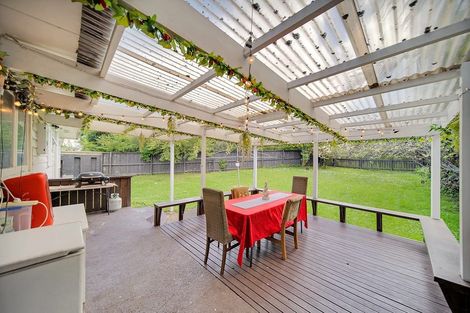 Photo of property in 4 Burndale Terrace, Manurewa, Auckland, 2102