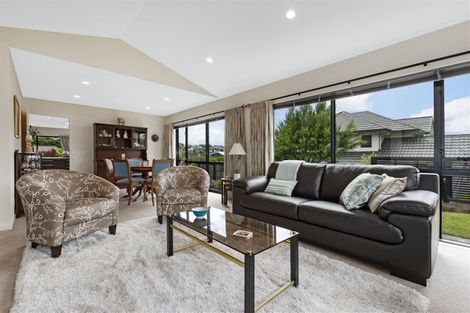 Photo of property in 28 Navigation Drive, Whitby, Porirua, 5024