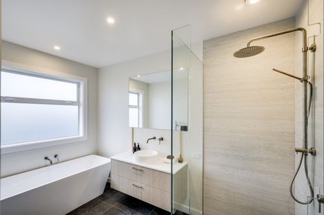 Photo of property in 18 Rich Rise, Havelock North, 4130