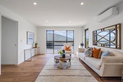 Photo of property in 30 Colliston Rise, Pinehill, Auckland, 0632