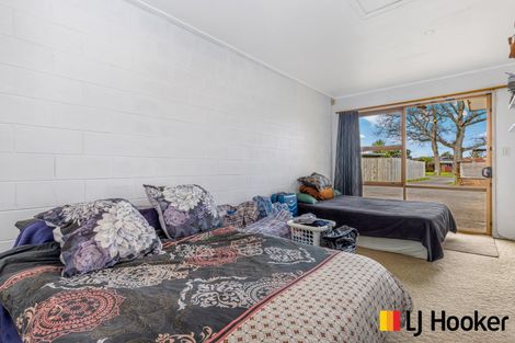 Photo of property in 22b Glengowan Place, Conifer Grove, Takanini, 2112