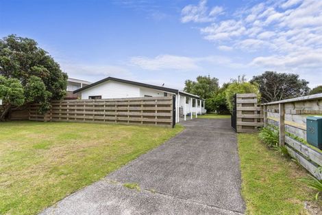 Photo of property in 218 Patuwai Drive, Whangamata, 3620