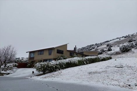 Photo of property in 9 Fastness Crescent, Wanaka, 9305
