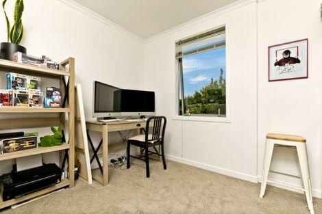 Photo of property in 36 Gunner Drive, Te Atatu Peninsula, Auckland, 0610