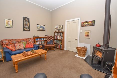 Photo of property in 60 Kuratawhiti Street, Greytown, 5712