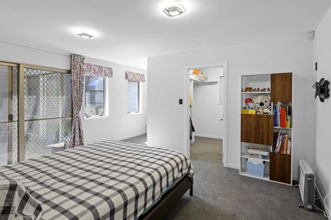 Photo of property in 280 Queen Elizabeth Ii Drive, Mairehau, Christchurch, 8052