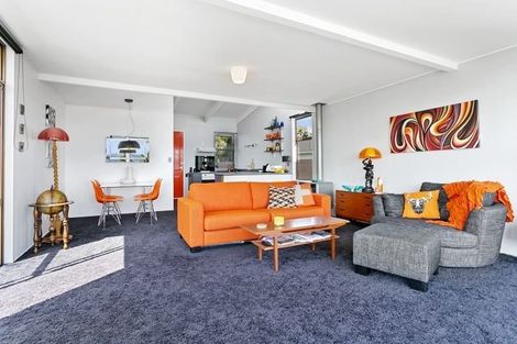 Photo of property in 232 Lake Terrace, Waipahihi, Taupo, 3330