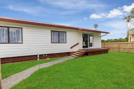 Photo of property in 2/5 Malaspina Place, Papatoetoe, Auckland, 2025
