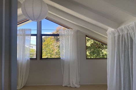 Photo of property in 25a/5 Beach Road, Te Atatu Peninsula, Auckland, 0610