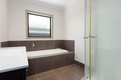 Photo of property in 11 Hansard Place, Bethlehem, Tauranga, 3110