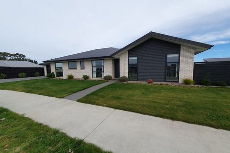 Photo of property in 9 Burrow Street, Rolleston, 7614