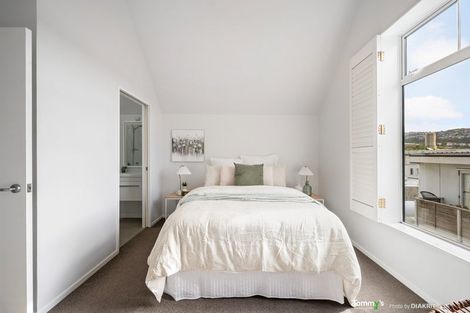 Photo of property in Victoria Villas, 43/35u Pirie Street, Mount Victoria, Wellington, 6011