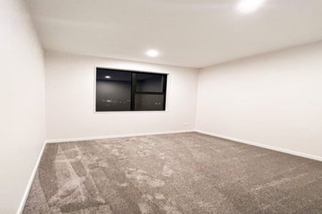 Photo of property in 20 Heketara Way, Massey, Auckland, 0614