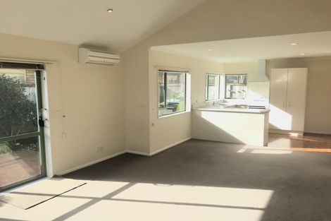 Photo of property in Miramar Villas, 26/6u Brussels Street, Miramar, Wellington, 6022