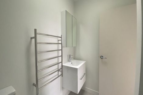 Photo of property in 3/2 Moor Avenue, Te Atatu Peninsula, Auckland, 0610