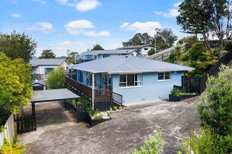 Photo of property in 22 John Road, Stanmore Bay, Whangaparaoa, 0932
