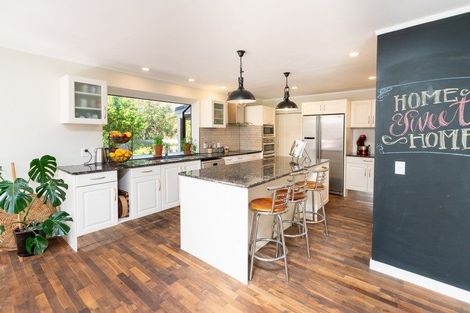 Photo of property in 257 Mazengarb Road, Paraparaumu, 5032