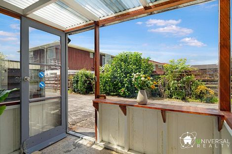 Photo of property in 1a/3 Divich Avenue, Te Atatu South, Auckland, 0610