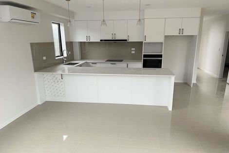 Photo of property in 28 Tiraumea Drive, Pakuranga, Auckland, 2010