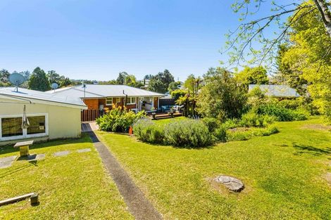 Photo of property in 33 Noall Street, Te Atatu Peninsula, Auckland, 0610