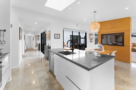 Photo of property in 41 Cyrus Street, Whalers Gate, New Plymouth, 4310