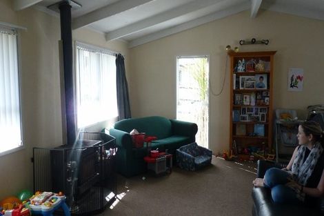 Photo of property in 6 Parvin Place, Pukekohe, 2120