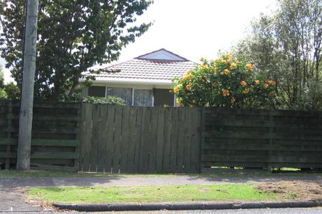 Photo of property in 8/133 Hutchinson Avenue, New Lynn, Auckland, 0600
