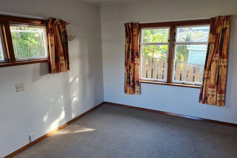 Photo of property in 11a Braithwaite Street, Karori, Wellington, 6012
