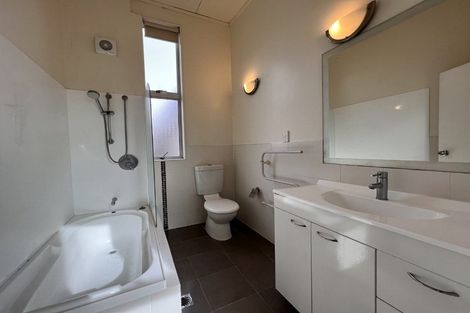 Photo of property in 5 Merlot Lane, Pukekohe, 2120