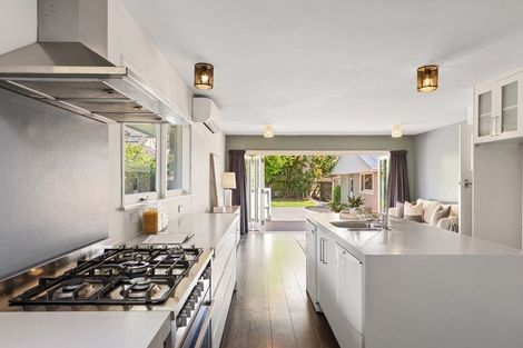 Photo of property in 223 Memorial Avenue, Burnside, Christchurch, 8053