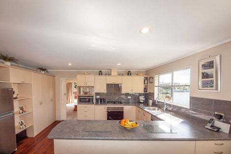 Photo of property in 7 Waterford Drive, Churton Park, Wellington, 6037