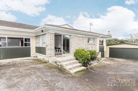 Photo of property in 4214a/2 Great North Road, Glendene, Auckland, 0602