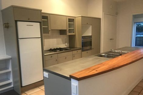 Photo of property in 28u2 Hobson Street, Thorndon, Wellington, 6011