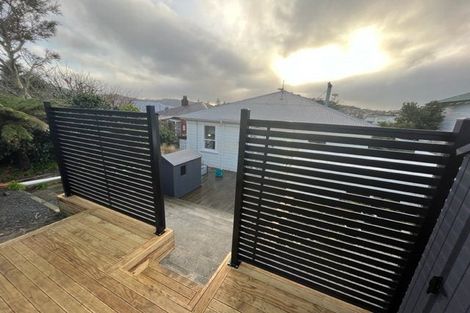 Photo of property in 11 Standen Street, Karori, Wellington, 6012