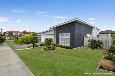 Photo of property in 3 Taikura Avenue, Red Beach, 0932