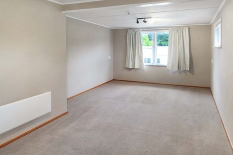 Photo of property in 82 Wood Street, Wainuiomata, Lower Hutt, 5014