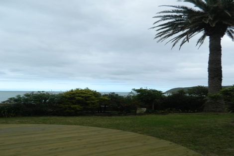 Photo of property in 33 Sunset Parade, Plimmerton, Porirua, 5026